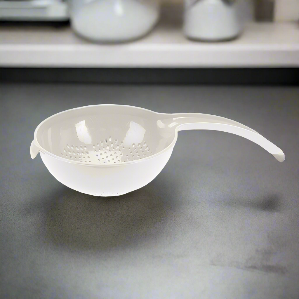 Colander With Handle PP