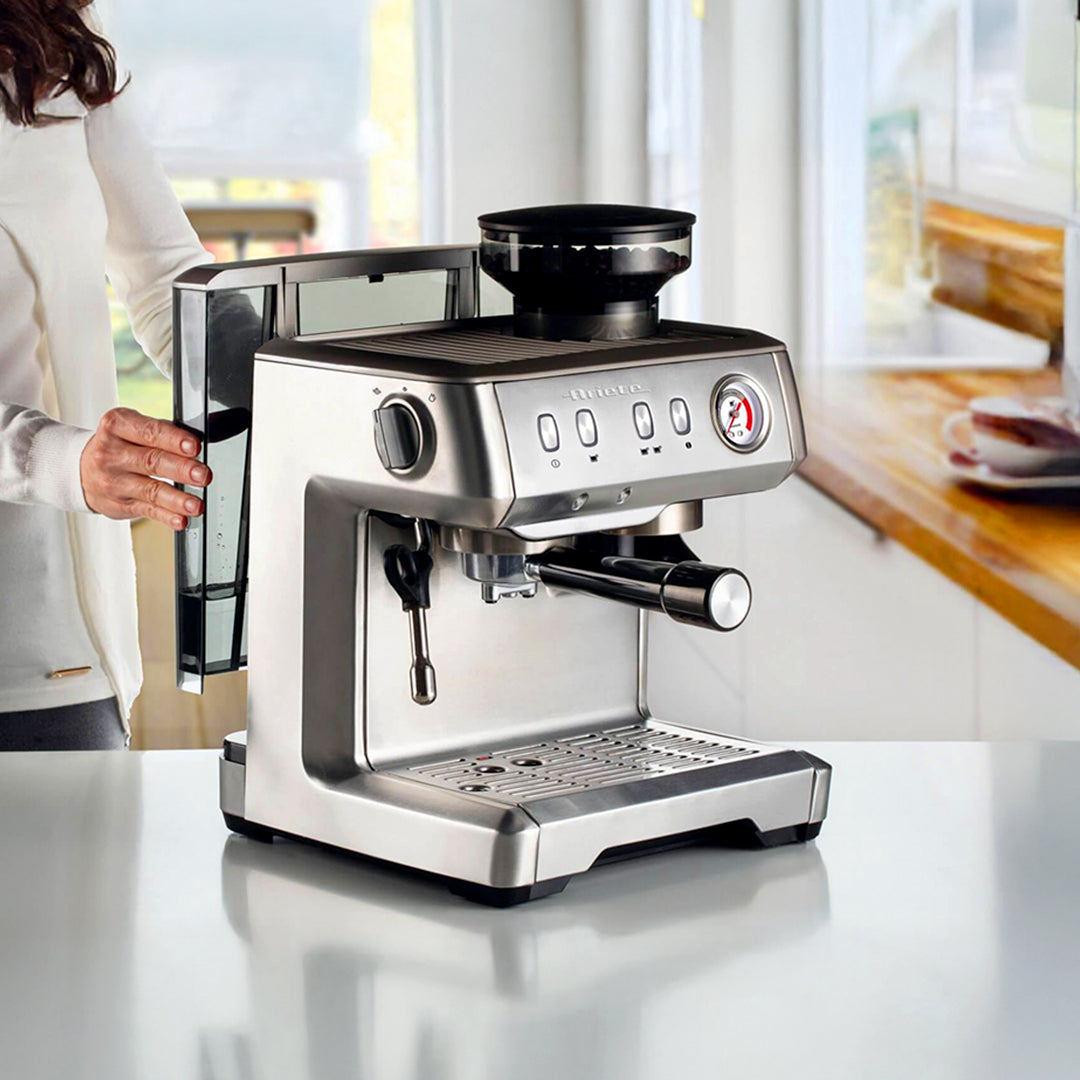 TEA & COFFEE MAKERS